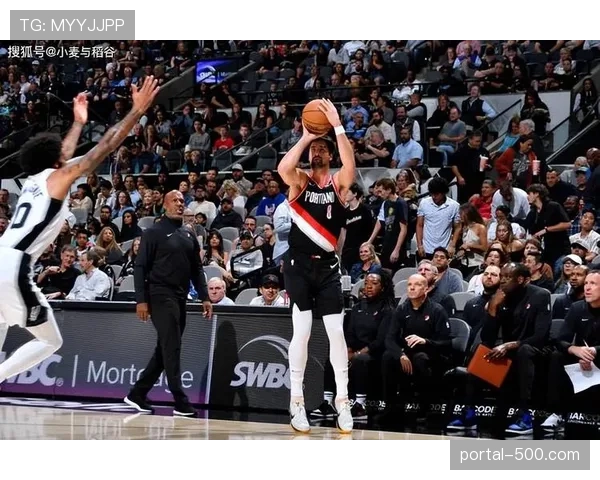 开拓者客场19分大胜篮网，阿夫迪亚25+6+9准三双引领团队进攻